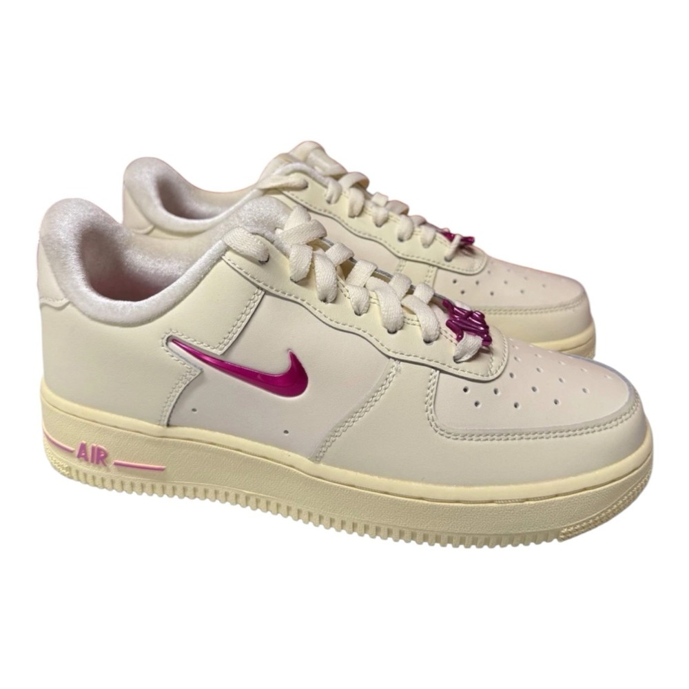 NIKE FB8251-101 AIR FORCE 1 07 SE Coconut Milk Playful Pink Women Size 10 / 8.5M